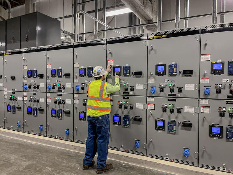 what is switchgear